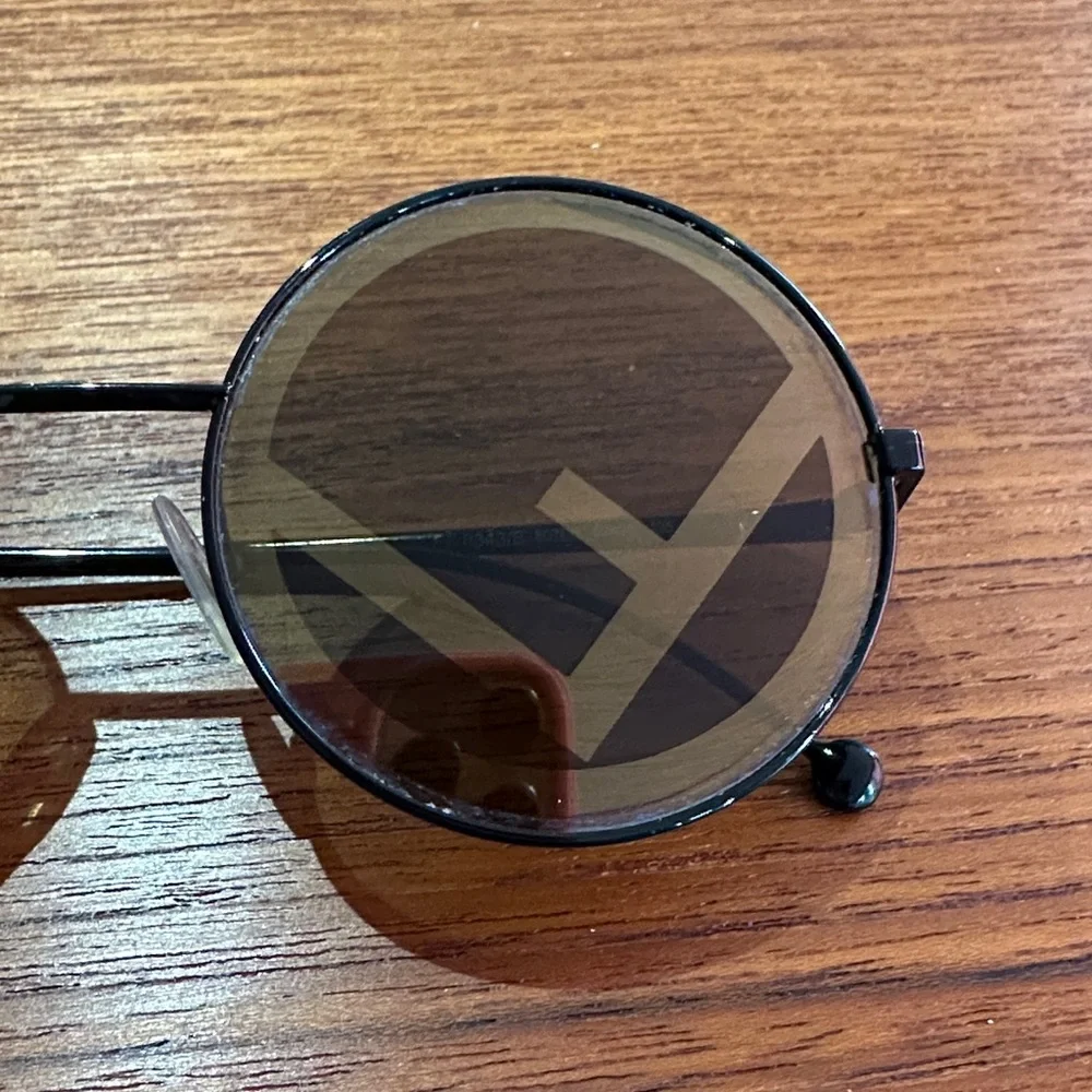 Fendi round sunglasses - Picture 3 of 7